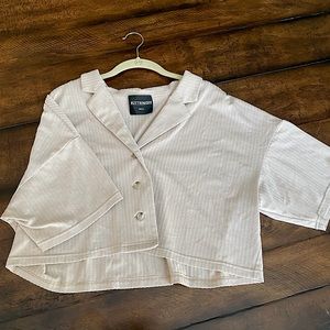Kittenish top